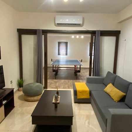 לימסול Philip Spacious Apartment מראה חיצוני תמונה