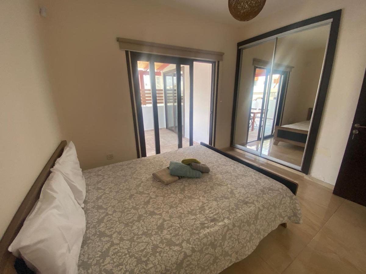 לימסול Philip Spacious Apartment מראה חיצוני תמונה