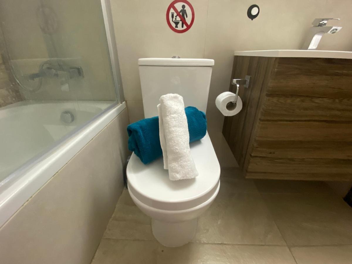 לימסול Philip Spacious Apartment מראה חיצוני תמונה