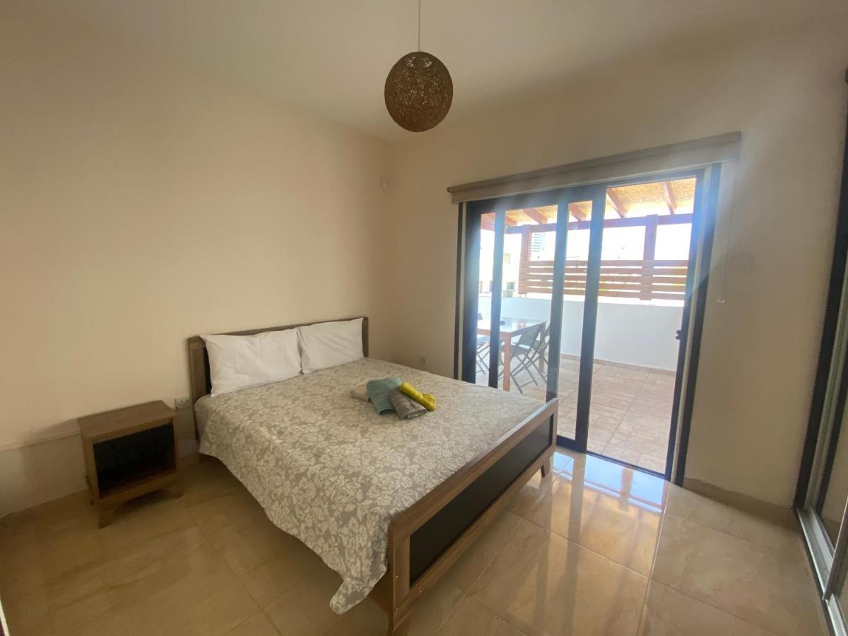 לימסול Philip Spacious Apartment מראה חיצוני תמונה